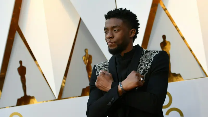 Aktor Chadwick Boseman saat tiba menghadiri  Academy Awards ke-90