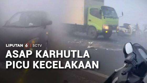 Jarak Pandang Terhalang Kabut Asap, Pemotor Terluka Usai Tabrak Belakang Truk