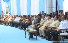 VIDEO: Prabowo Berulang Kali Tepuk Bahu Menkeu Purbaya & Raja Juli, Pamer Rp6,6 Triliun Sitaan