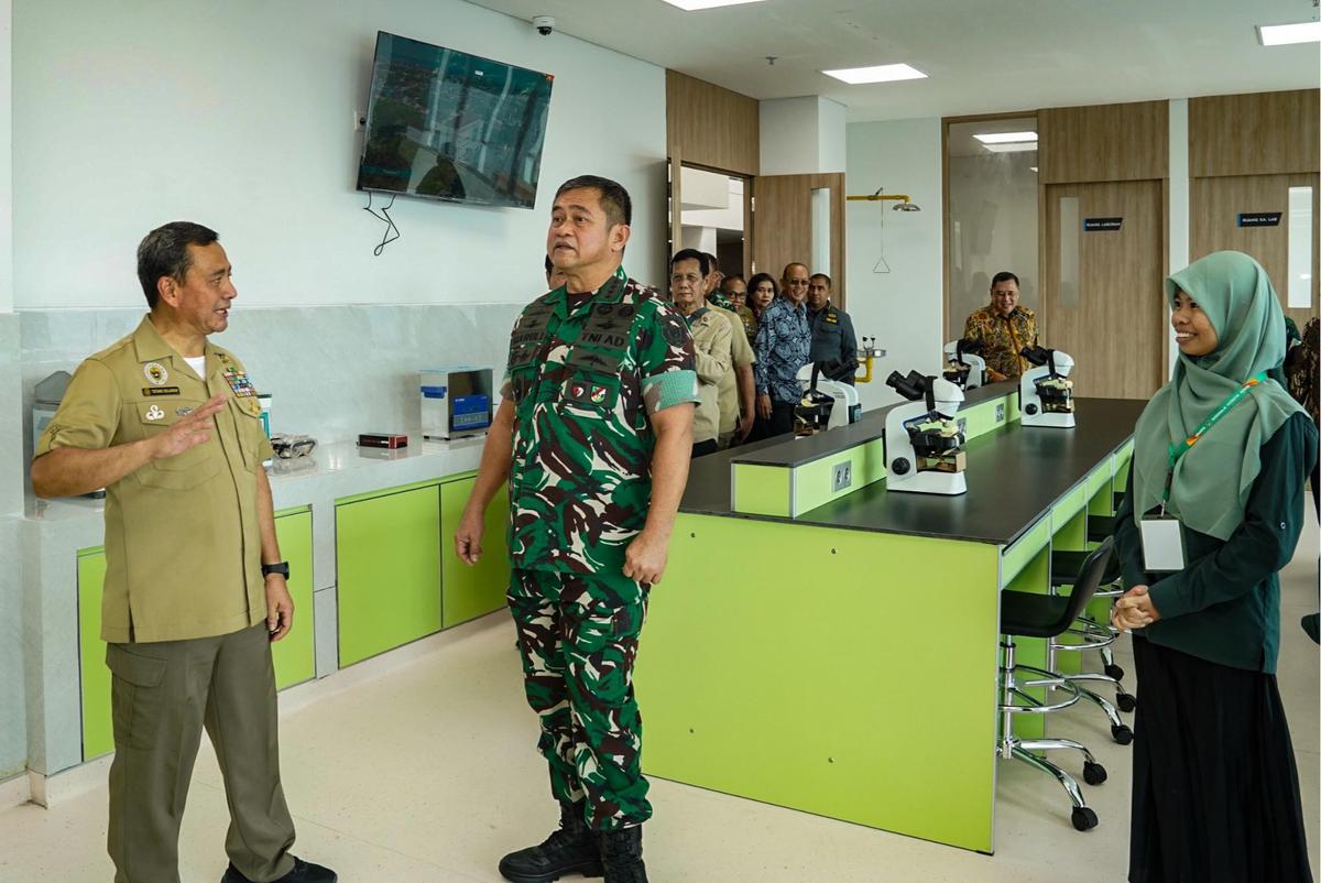 FOTO:Kasad Maruli Resmikan Gedung Fakultas Kedokteran Unjaya, Solusi Atasi Kekurangan Dokter di Indonesia