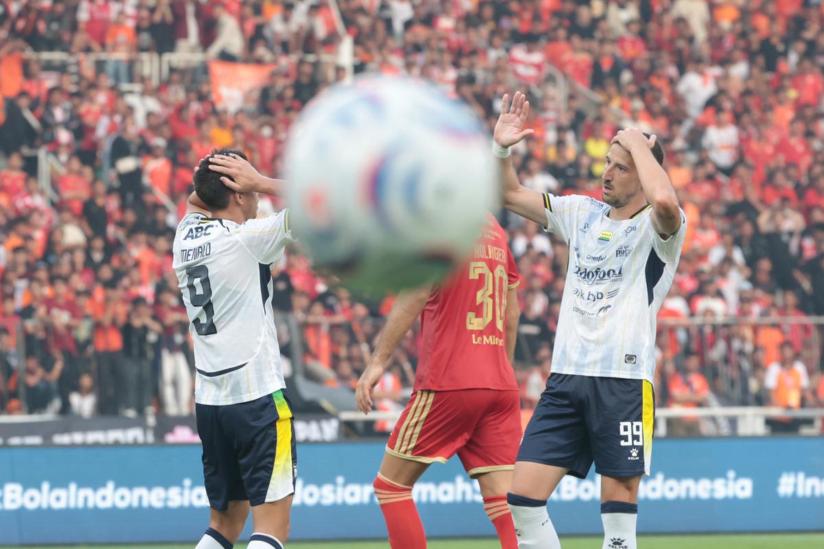 Persija Tekuk Persib 2-1 di SUGBK