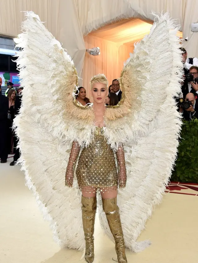 [Bintang] Met Gala 2018