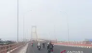 Potret Manado Dikepung Kabut Asap Pekat Kebakaran Hutan