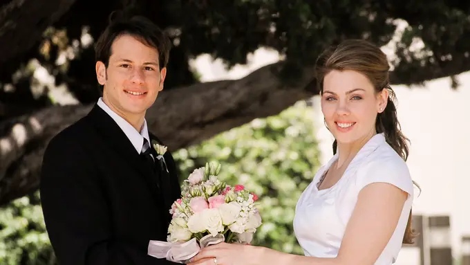 Yakin Mau Menikah Muda? Ini 5 Hal yang Harus Kamu Pertimbangkan