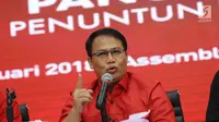 Politisi PDIP, Ahmad Basarah saat menyatakan kesiapan maju dalam bursa bakal Cawagub Jatim di Jakarta, Selasa (9/1). Basarah membenarkan namanya muncul sebagai cawagub pendamping Saifullah Yusuf. (Liputan6.com/Helmi Fithriansyah)