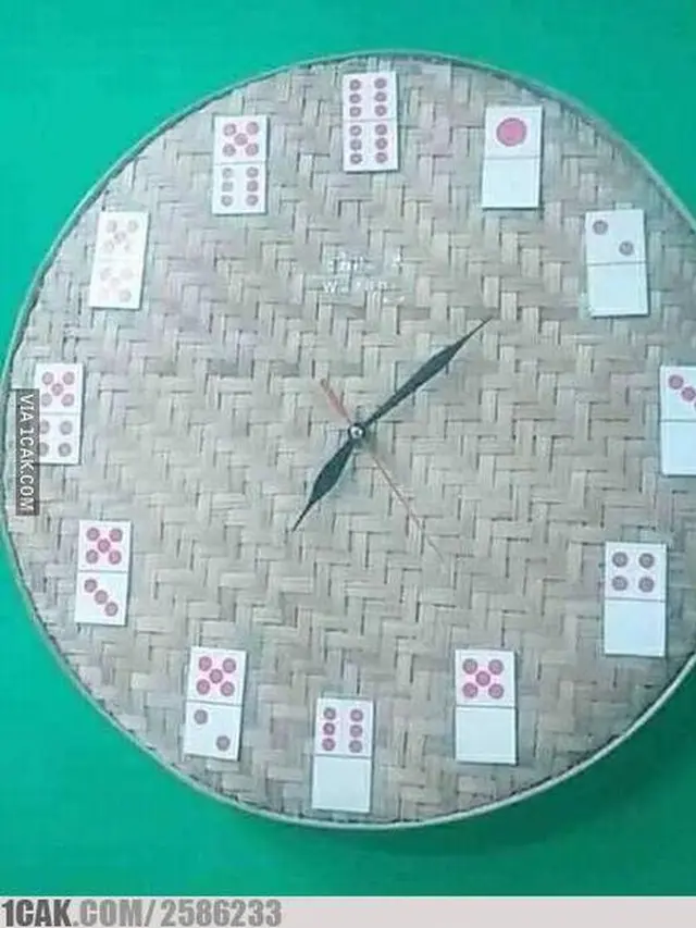 6 Jam Low Budget Ini Kelewat Unik, Bikin Geleng Kepala