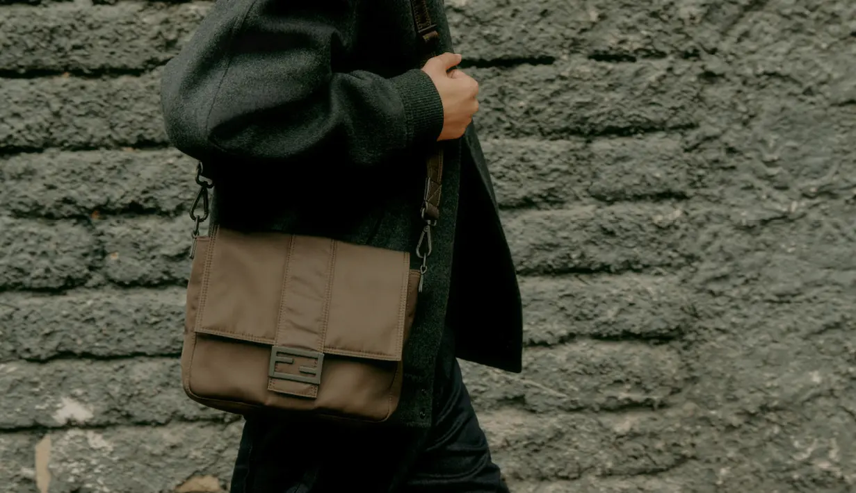 Jaring ikan, sisa kain, lantai karpet dan plastik industri digunakan dalam pembuatan serat ini, dan produksinya tidak melibatkan bahan asli apa pun. (Fendi).