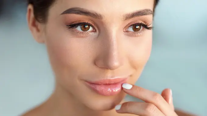 Tips membuat bibir sehat dan cantik dengan menggunakan masker alami