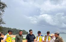 Pemerintah Kaji Pembangunan Pengamanan Atasi Abrasi Pantai Kura-kura Bengkayang