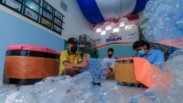 Daur Ulang Sampah.