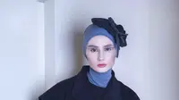Detail menarik pada bagian hijab yang memikat perhatian