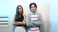 Pemain film Surat Cinta Untuk Starla, Jefri Nichol dan Caitlin Halderman. (Liputan6.com/Fatkhur Rozaq)