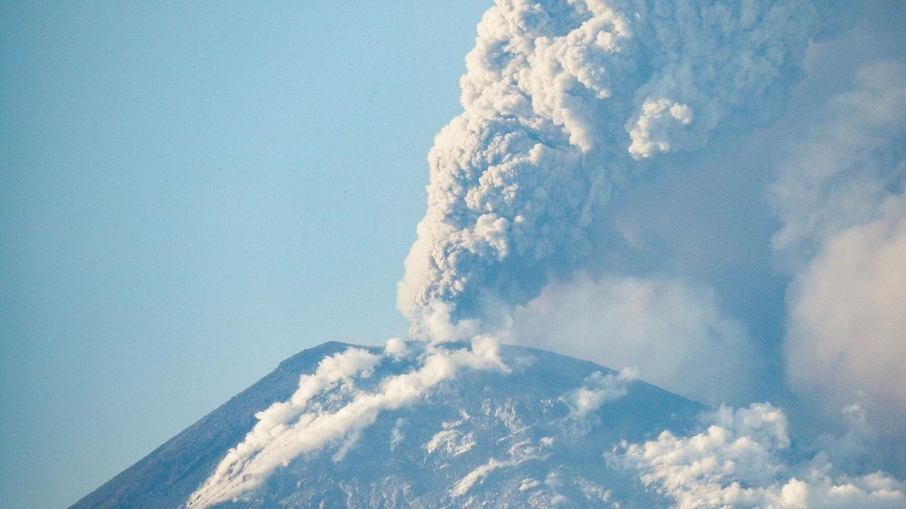 Letusan Gunung Lewotobi Laki-Laki