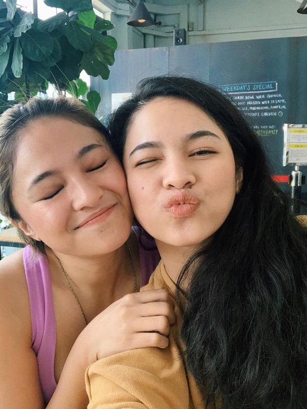 Potret Kebersamaan Marshanda dan Adiknya. (Instagram.com/dollyssa)