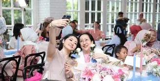 SuperMom Awards didedikasikan untuk seluruh ibu di Indonesia, sebuah bentuk apresiasi bahwa setiap ibu layak mendapat ruang untuk dilihat, dihargai, dan dirayakan.  [FOTO:FIMELA/ADRIAN].