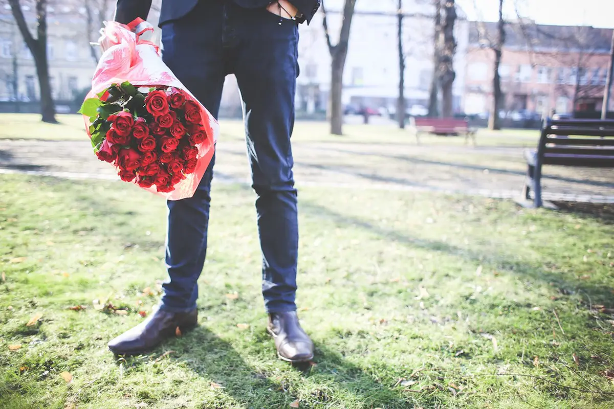 Karena Pacaran Cuma Buang-buang Waktu, Yuk Langsung Nikah Aja!