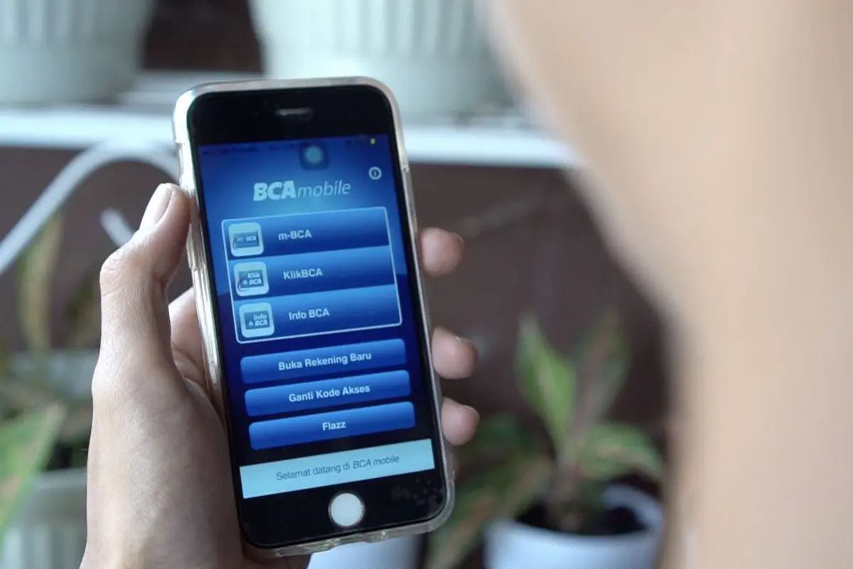 Selain pembukaan RDN secara online, BCA juga menyediakan fasilitas monitoring portofolio dana bagi investor melalui fitur info RDN pada BCA Mobile dan Klik BCA secara online.
