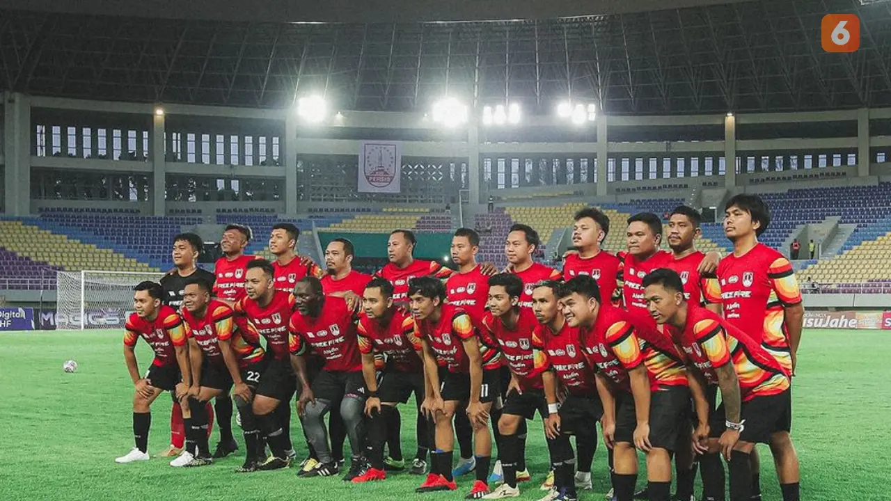 Fun Football: Persebaya Bantai Persis Solo demgan Skor 4:0