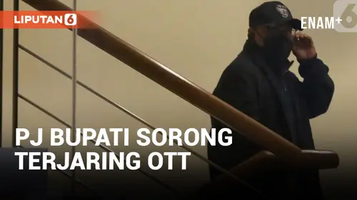 VIDEO:PJ Bupati Sorong Yan Piet Mosso Tiba di Gedung KPK Setelah Terjaring OTT
