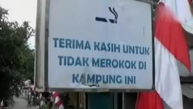 Sejumlah spanduk maupun papan pemberitahuan juga menegaskan jika kampung ini adalah wilayah bebas asap rokok.