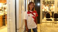 Kapten tim Polo putri Indonesia, Inez Febrianti saat mengikuti pelepasan tim Akuatik Indonesia di Epicentrum, Jakarta, Jumat (11/8/2017). Tim Akuatik akan bertarung pada SEA Games 2017. (Bola.com/Nicklas Hanoatubun)