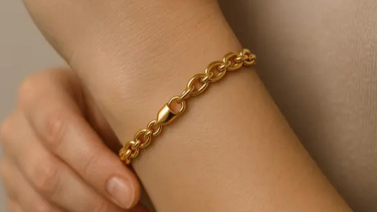 Glamor Tanpa Bikin Kantong Kering, Ini 5 Model Gelang Emas Mewah tapi Harga Murah