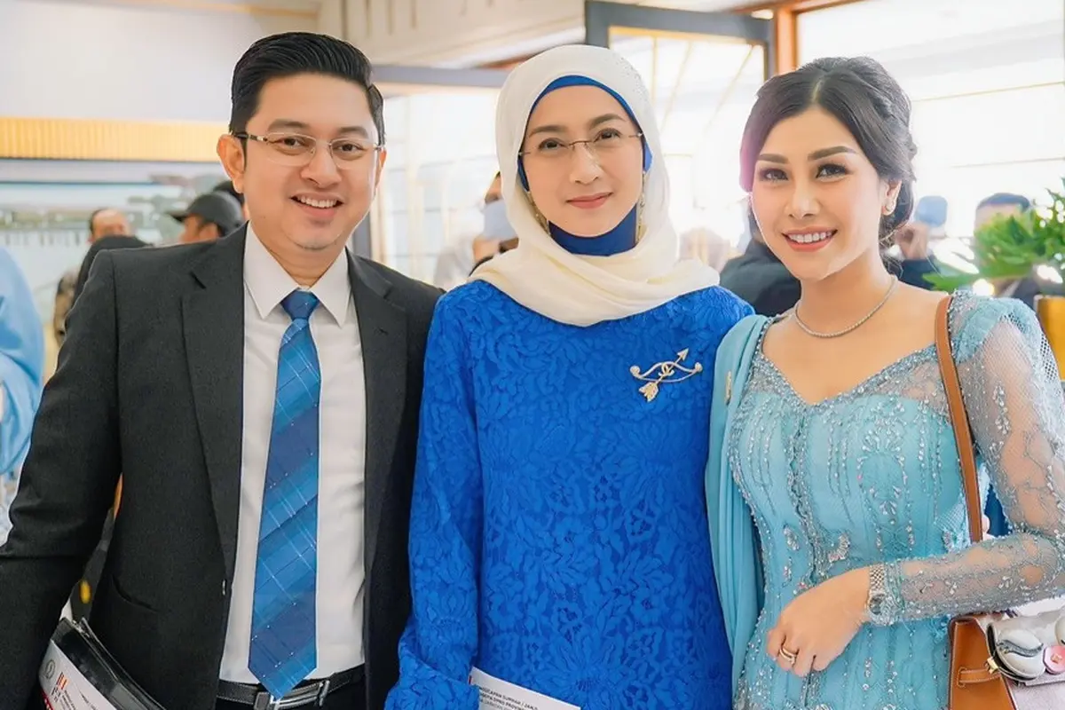 Gantikan Caleg yang Mundur, 6 Gaya Nisya Ahmad Dilantik Jadi Anggota DPRD Jawa Barat Kenakan Tas Hermes Rp500 Jutaan