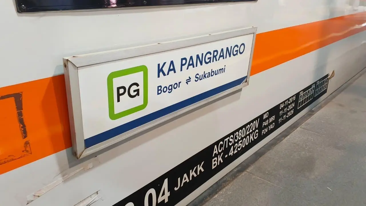 Kereta Api (KA) Pangrango.