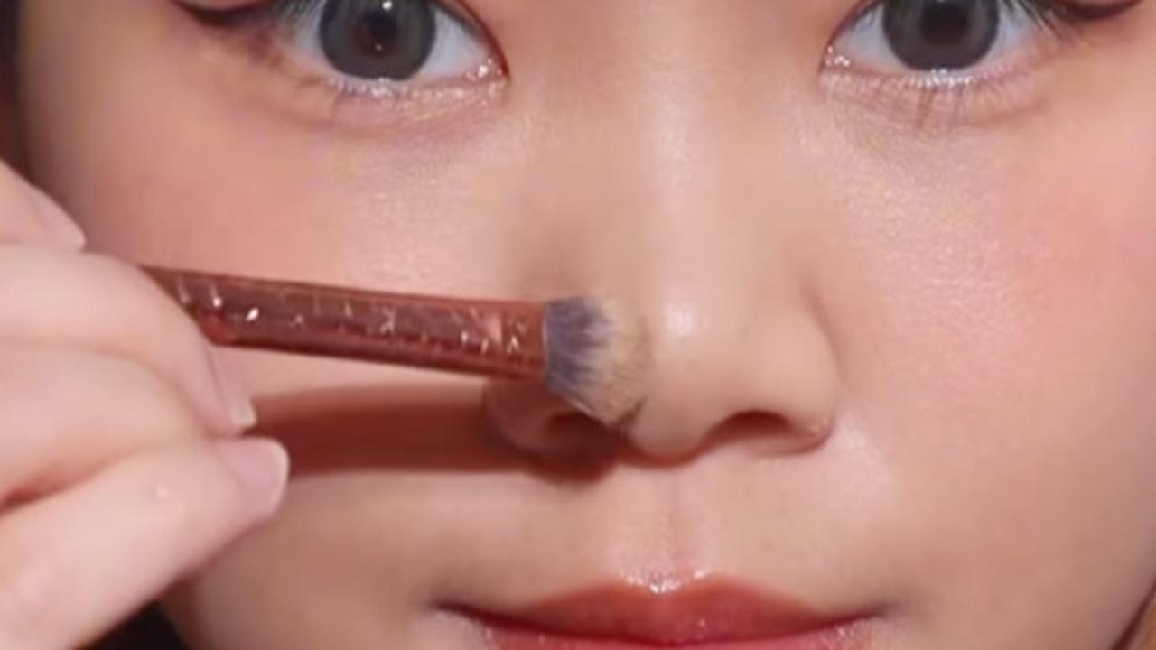 Cara Menggambar Garis Kontur di Hidung, Hadirkan Kesan Ramping dan Mancung