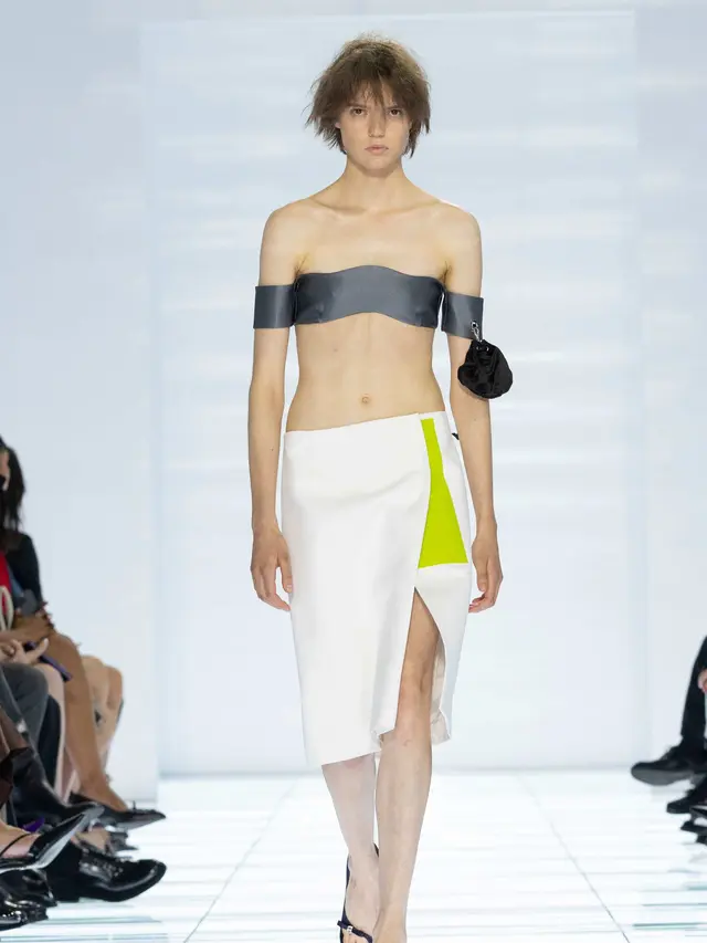 Prada Hadirkan Puluhan Wajah Rok Bertema The Skirt di Milan Fashion Week 2027