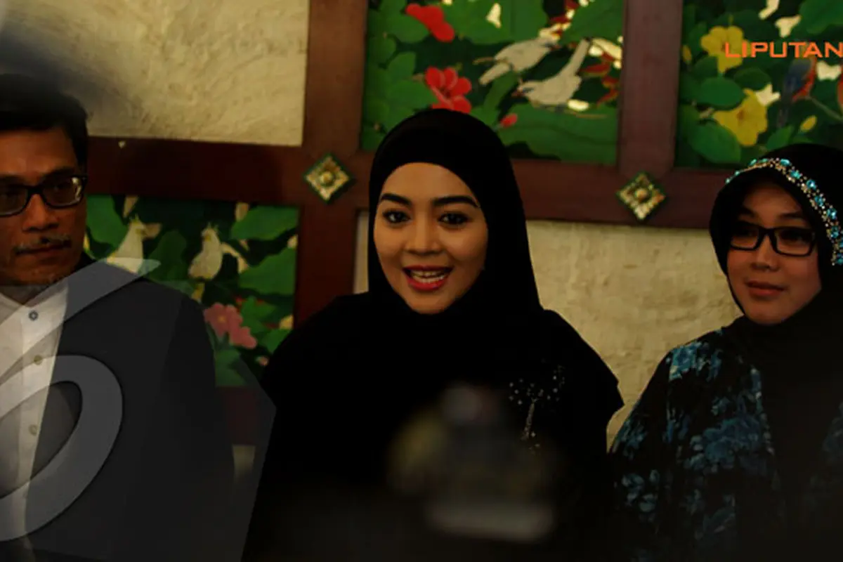 nuri-maulida-1-131118c.jpg