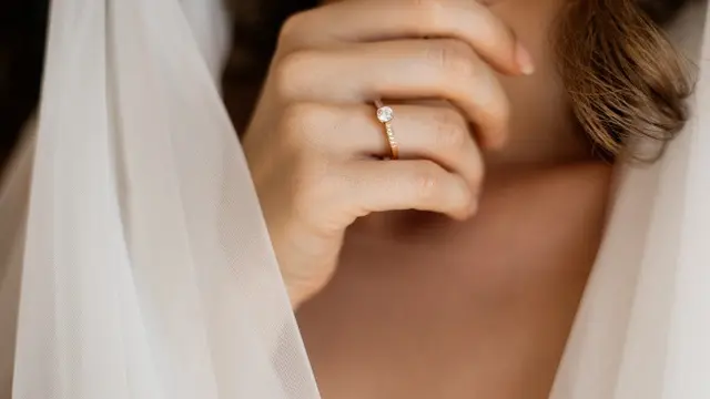 Ilustrasi Cincin (Photo by freepic.diller on Freepik)