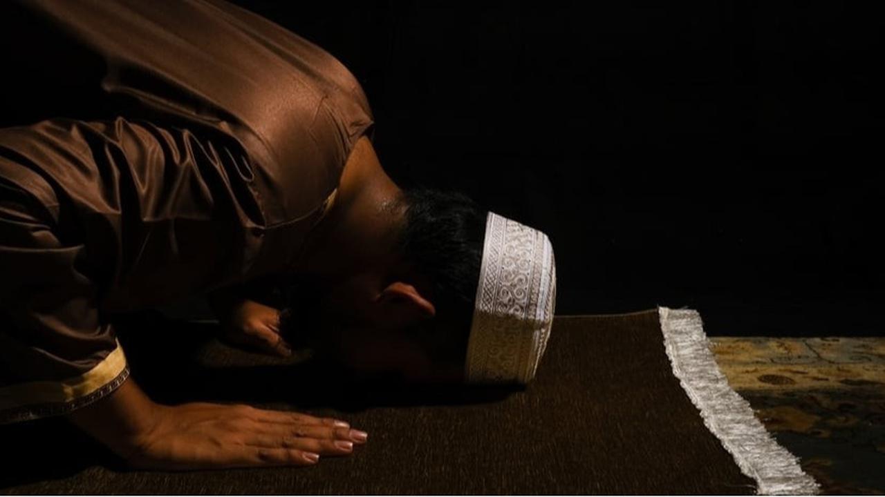 Niat Sholat Sebelum Subuh dan Keutamaannya, Sempatkan untuk Diamalkan