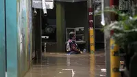 Update Banjir Jakarta Siang Ini: 28 RT dan 11 Ruas Jalan Tergenang