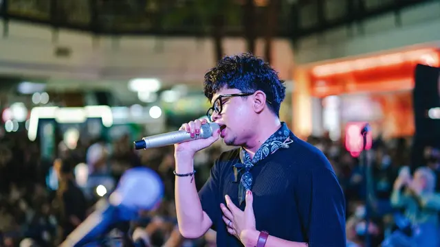 Juicy Luicy sempat manggung di Mall Ratu Indah, Makassar, baru-baru ini.