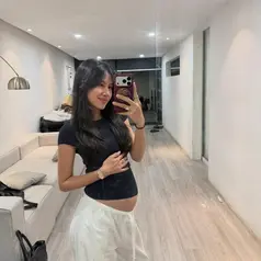 Sempat alami morning sickness, Shenina Cinnamon pamer baby bump dengan nyaman (@sheninacinnamon)