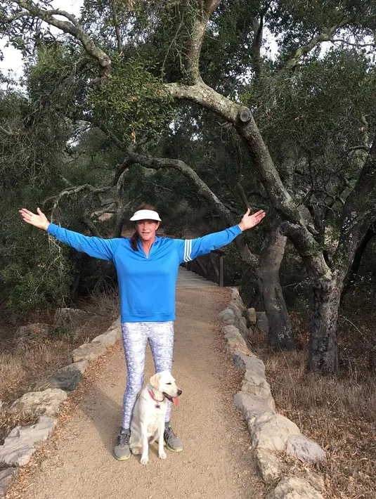 Sebelumnya Caitlyn sendiri pernah mengatakan bahwa ia miliki hubungan yang renggang dengan anak-anaknya. (instagram/caitlynjenner)