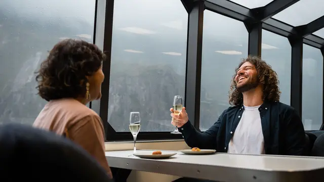 Pelayaran semalam Milford Sound, Te Rua-o-te-moko, Fiordland