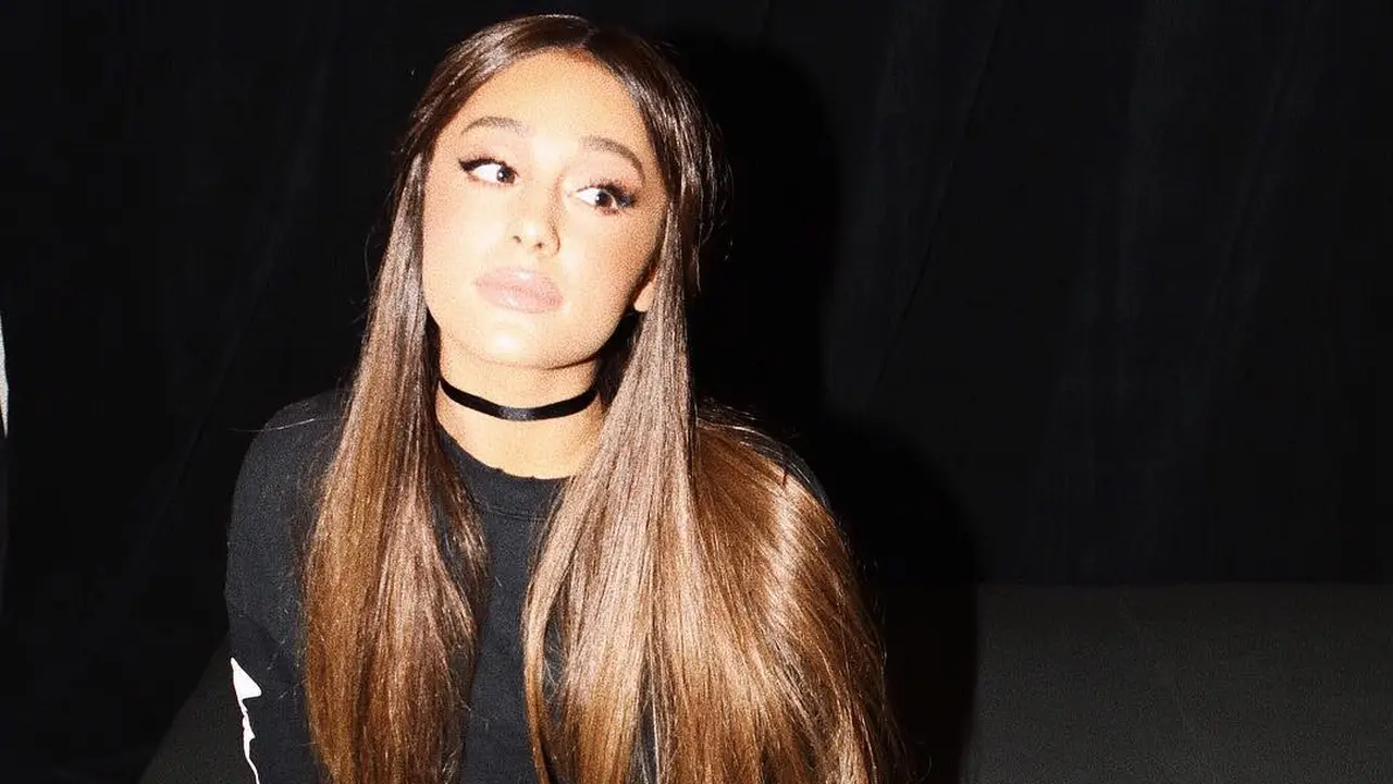 [Bintang] Ariana Grande