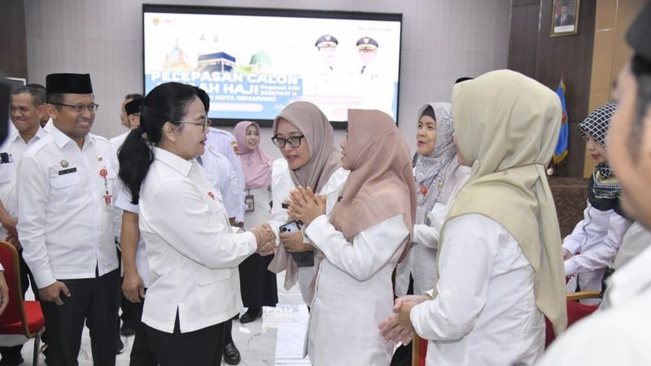 Pemkot Semarang Berangkatkan 63 ASN Petugas Haji Daerah, Siap Layani Jemaah di Tanah Suci