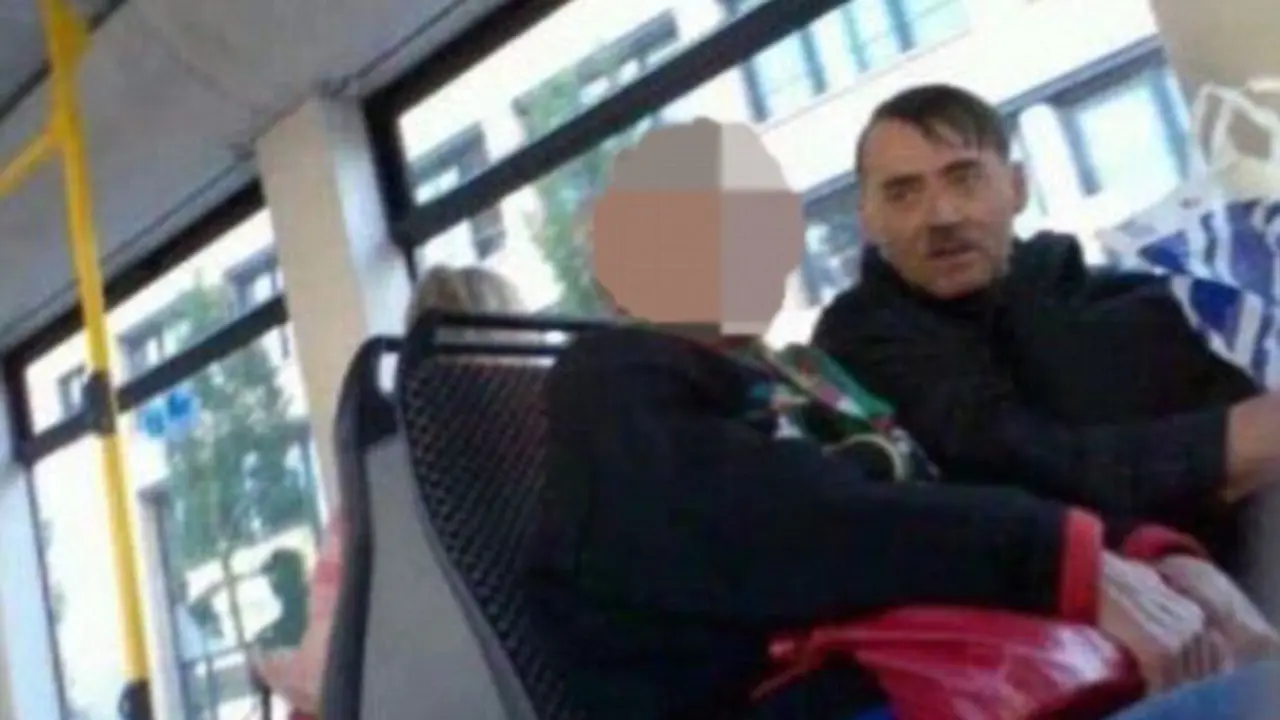 Heboh Pria 'Reinkarnasi' Hitler