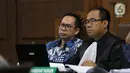 Terdakwa kasus tindak pidana pencucian uang dan korupsi Tubagus Chaeri Wardana alias Wawan (kiri) menjalani sidang lanjutan di Pengadilan Tipikor, Jakarta, Jumat (14/2/2020). Sidang tersebut beragendakan pemeriksaan saksi yang dihadirkan dua orang saksi dari JPU KPK. (Liputan6.com/Angga Yuniar)