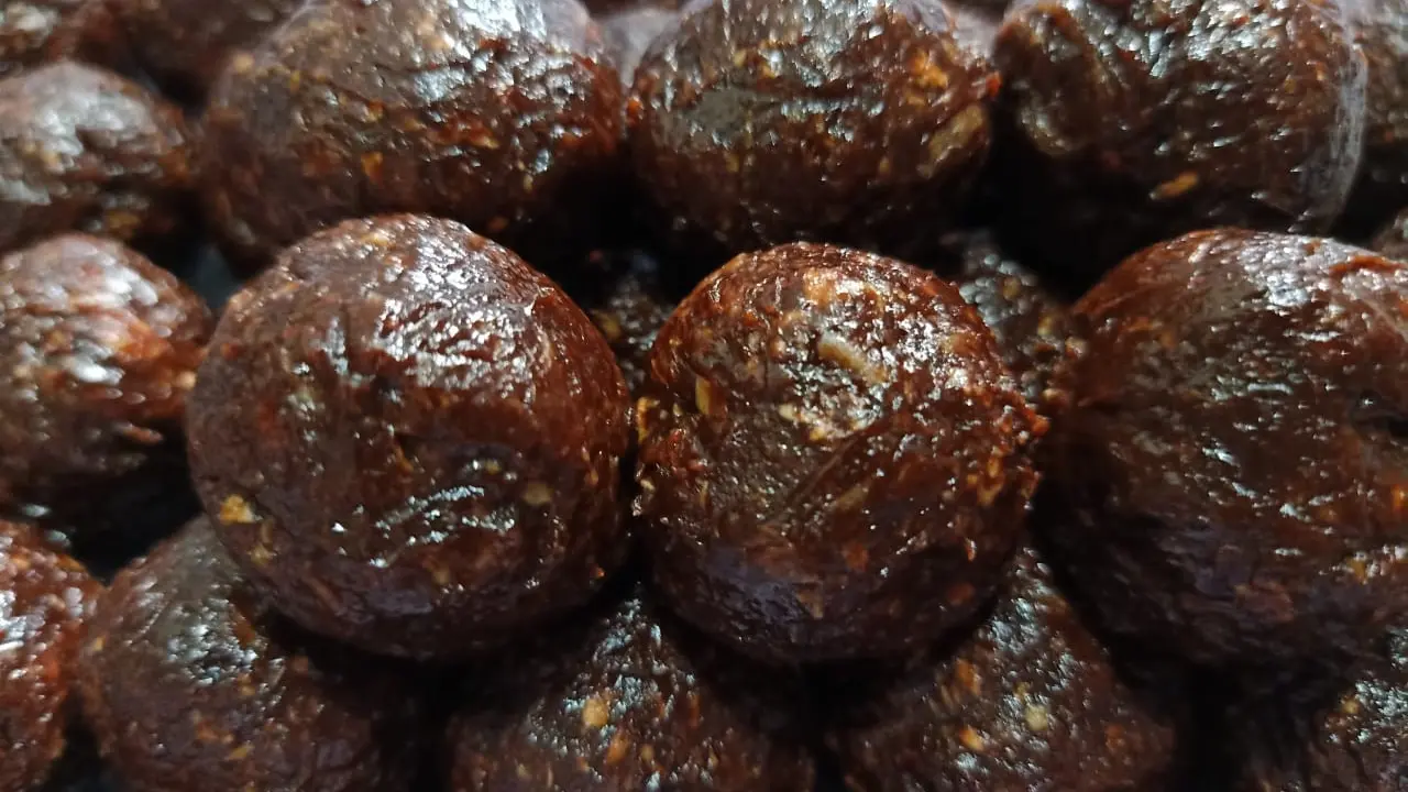 Resep Bola-Bola Kurma Almond Kreasi Chef Devina, Sehat dan Mengenyangkan