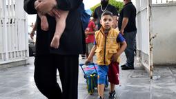 Penjabat Menteri Kesehatan Lebanon, Firas Al-Abiad mengatakan, serangan Israel telah menewaskan ratusan orang, termasuk perempuan, anak-anak termasuk pekerja medis. (FADEL ITANI/AFP)