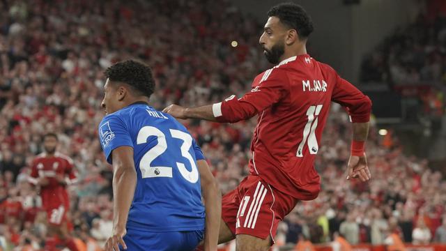Mohamed Salah saat mencetak gol di laga Liverpool vs Bournemouth di Anfield, Sabtu (16/08/2025) dini hari WIB. (AP Photo/Ian Hodgson).