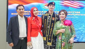 Kenangan ayah Venna Melinda bersama keluarga sebelum meninggal dunia. [IG: @verrellbramastaterdepan_]