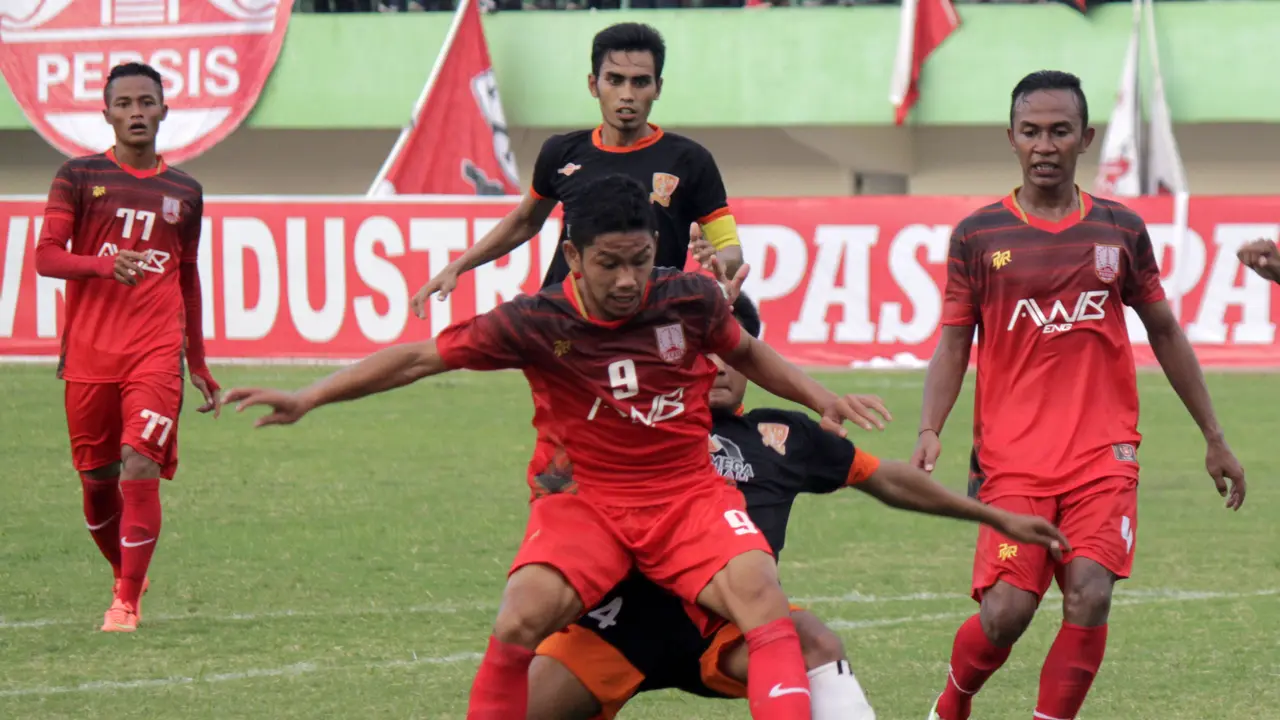 Persis Solo