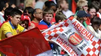 Memalukan! Salah Catat Rekor Gelar, Fans Arsenal Protes MU