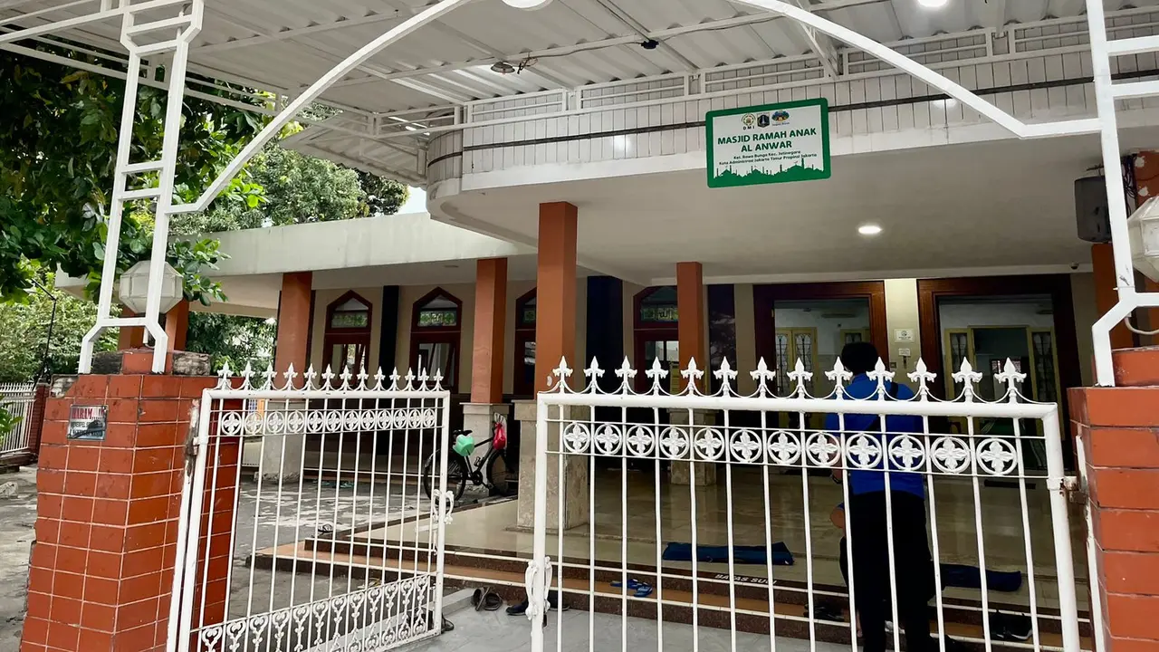 Masjid Jami Al Anwar