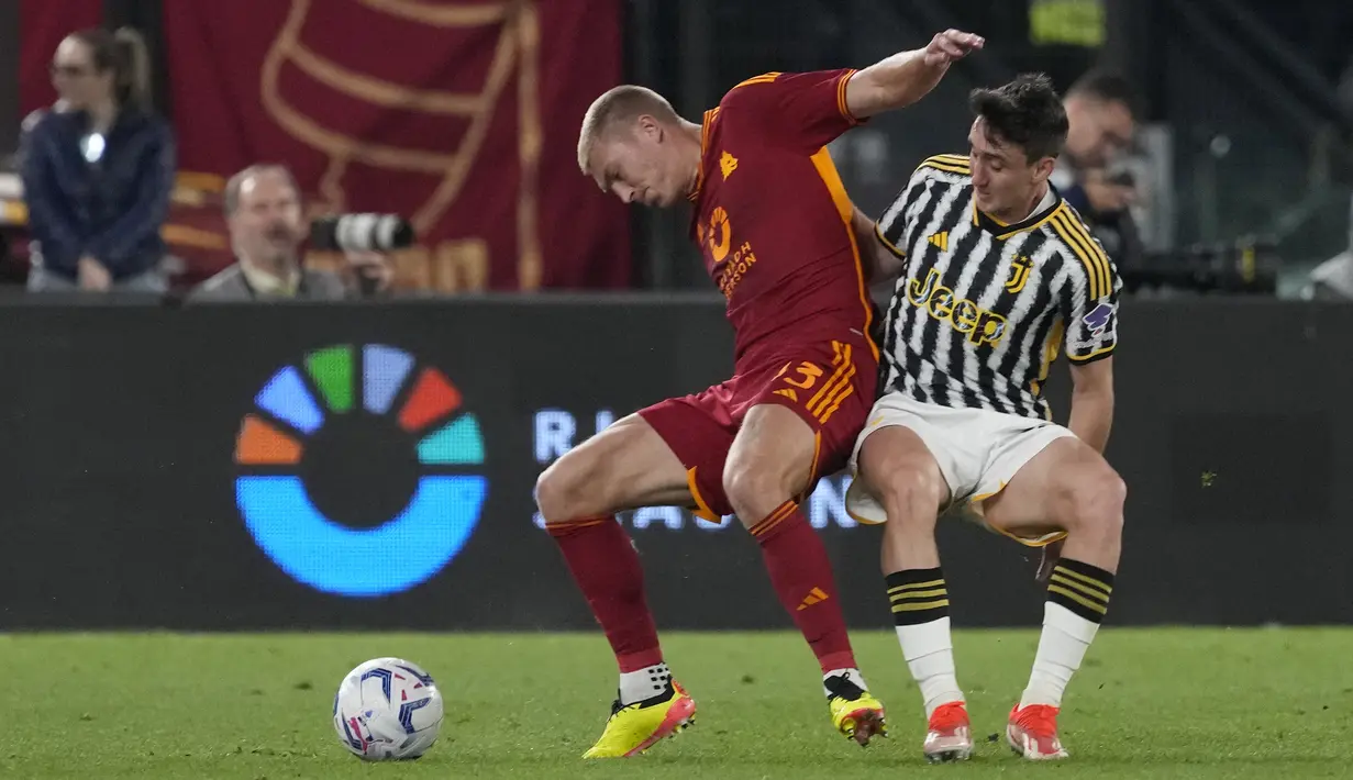 Duel AS Roma vs Juventus berakkhir tanpa pemenang dengan skor 1-1. (AP Photo/Andrew Medichini)